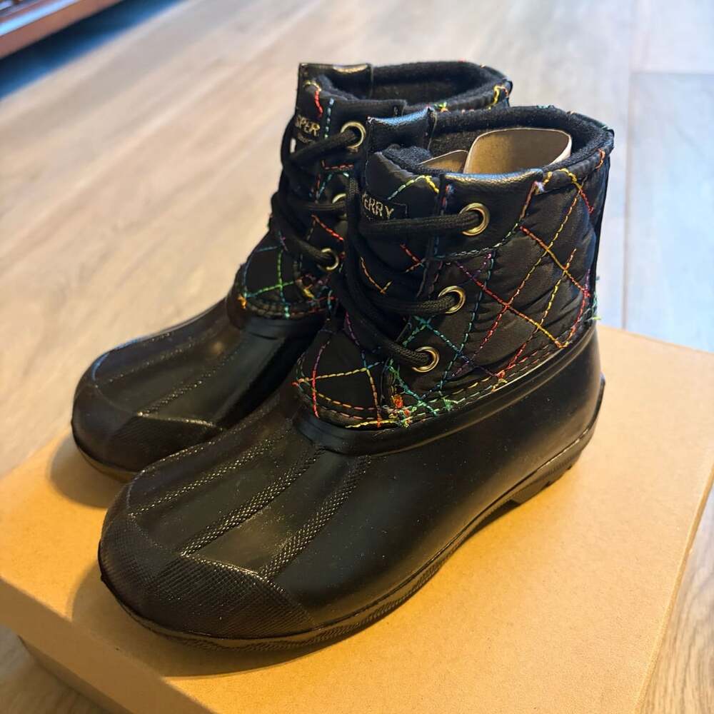 Sperry Port Boot Blck Rainbow Girls Size 9M